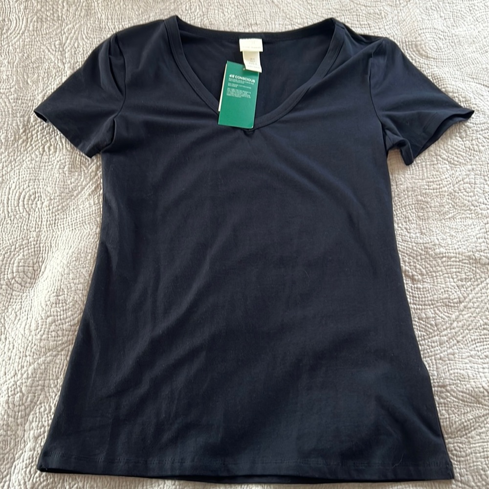Navy v-neck